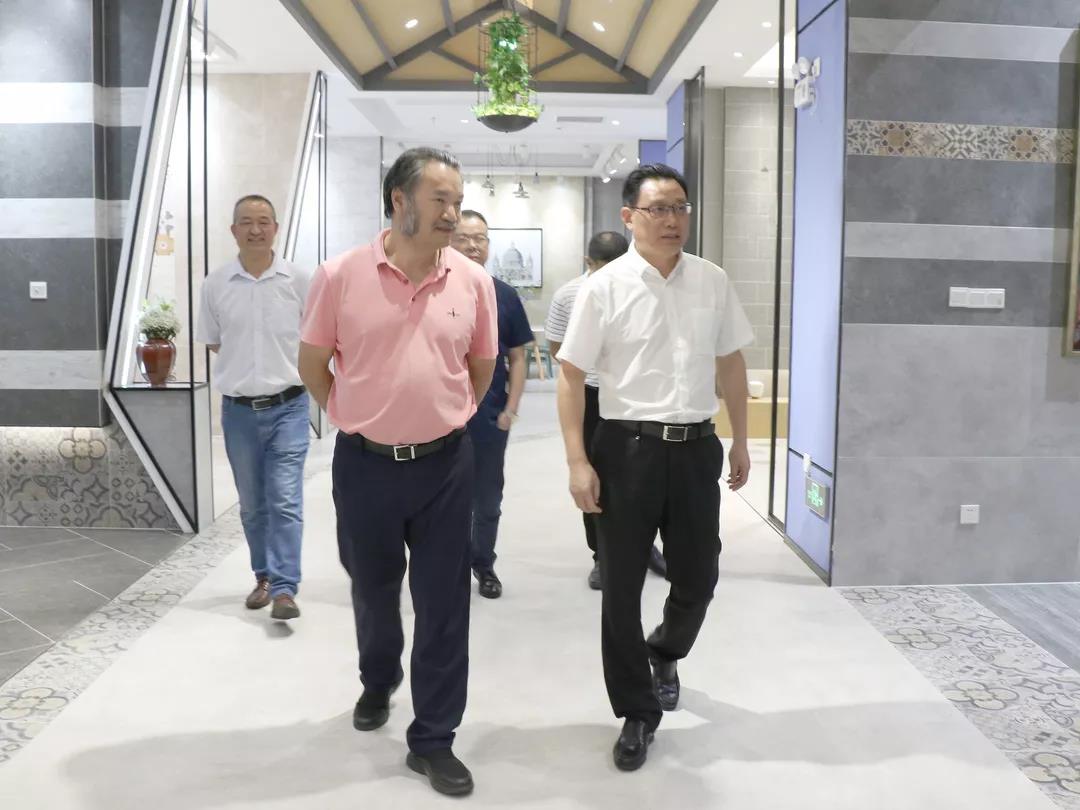 頭條丨衡陽政府考察團再度走進將軍企業(yè)，共商發(fā)展未來！
(圖4)